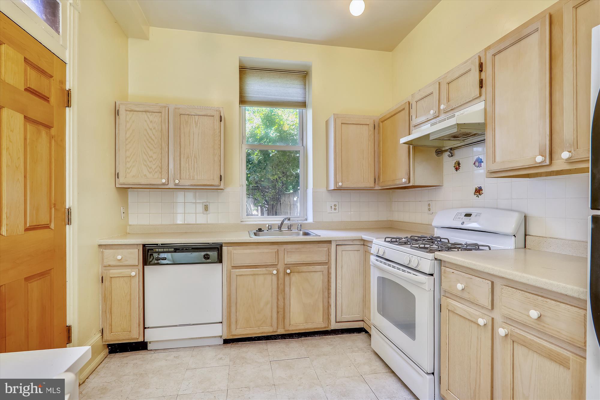 209 9th Street Southeast Washington, DC 20003 - Photo 11 of 26 Gallery Image 11