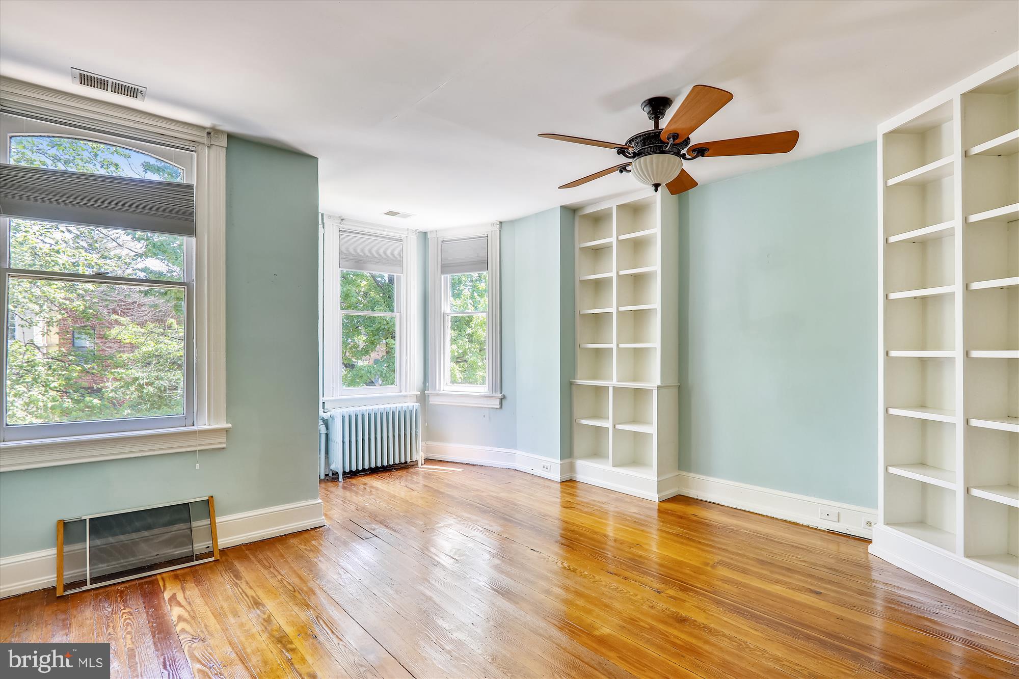 209 9th Street Southeast Washington, DC 20003 - Photo 18 of 26 Gallery Image 18