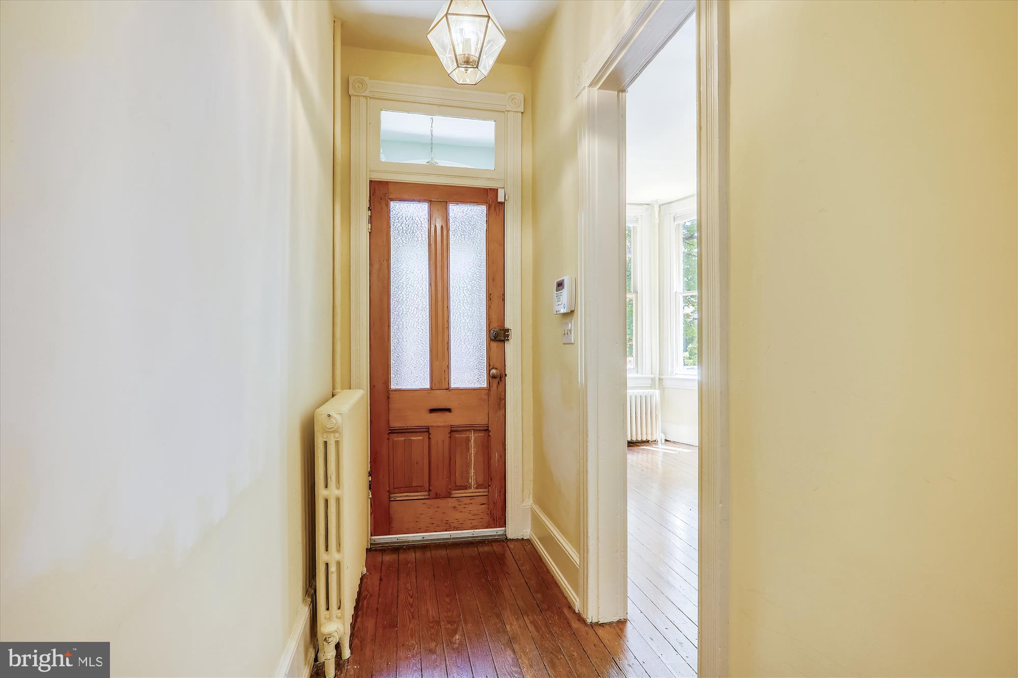 209 9th Street Southeast Washington, DC 20003 - Photo 3 of 26 Gallery Image 3