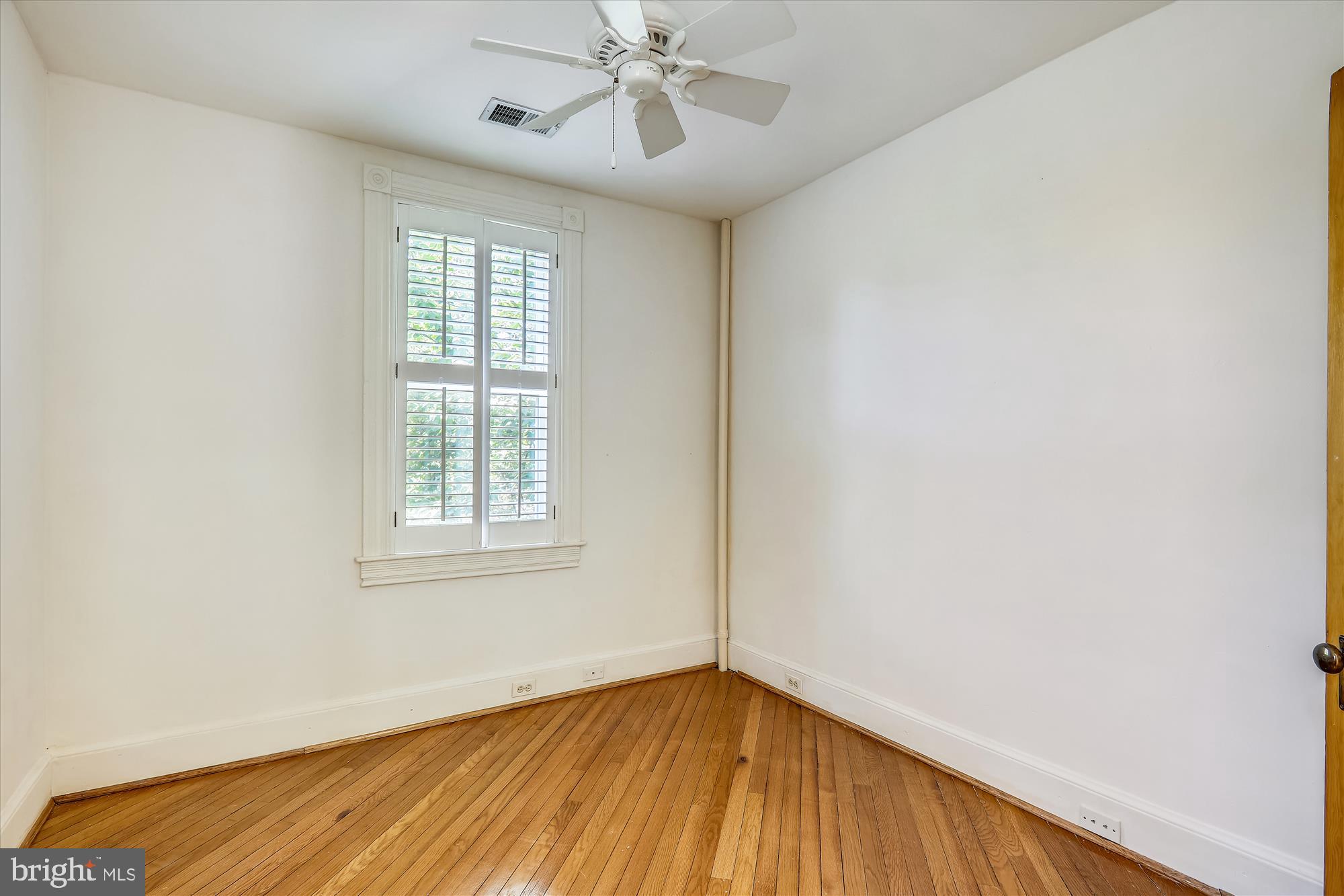 209 9th Street Southeast Washington, DC 20003 - Photo 25 of 26 Gallery Image 25