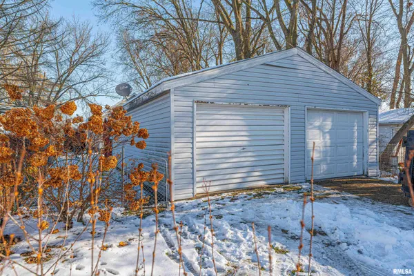 $65,000 | 1503 Pekin Street, Lincoln, IL 62656