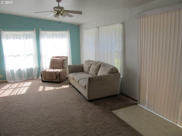 68437 Barton Road Rainier, OR 97048 - Photo 12 of 31