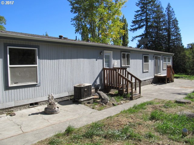 68437 Barton Road Rainier, OR 97048 - Photo 24 of 31