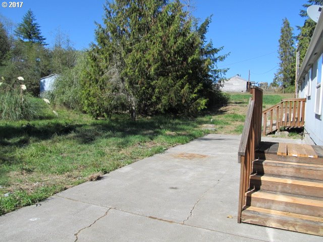 68437 Barton Road Rainier, OR 97048 - Photo 25 of 31