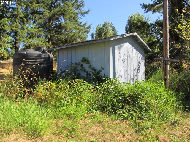 68437 Barton Road Rainier, OR 97048 - Photo 27 of 31