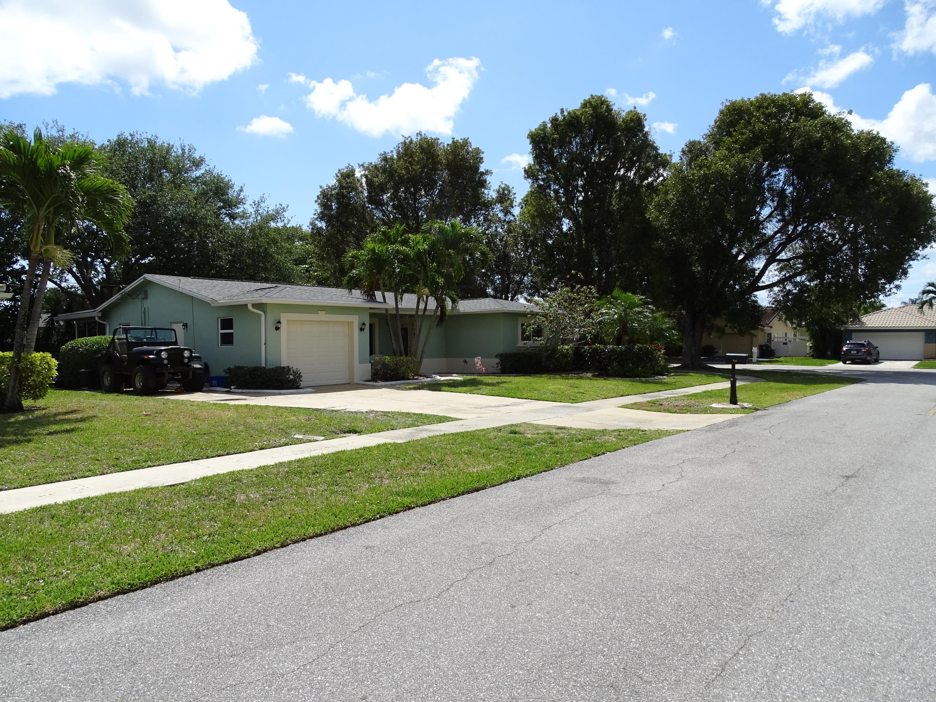 133 Orchard Ridge Lane Boca Raton, FL 33431 - Photo 2 of 41 32755463_dsc09093