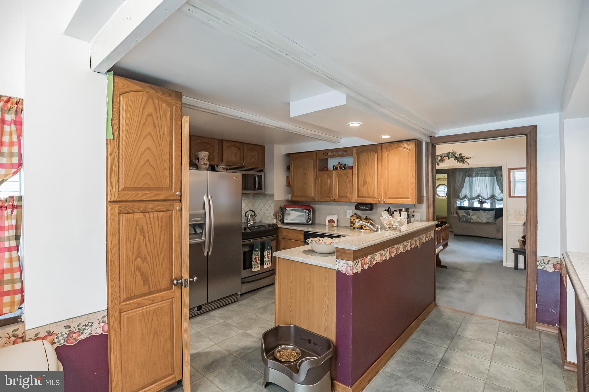 917 Ridgeway Street Gloucester City, NJ 08030 - Photo 17 of 31 Kitchen