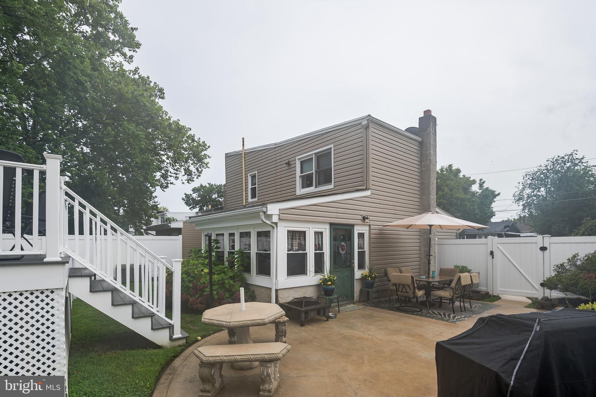 917 Ridgeway Street Gloucester City, NJ 08030 - Photo 5 of 31 back view