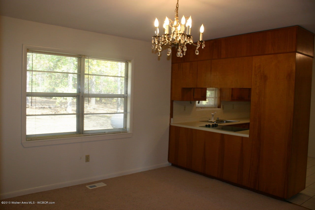 211 Burtwood Acres Road Jasper, AL 35503 - Photo 6 of 15 Gallery Image 6