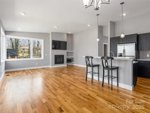 $775,000 | 7 Mauricet Lane, Asheville, NC 28806