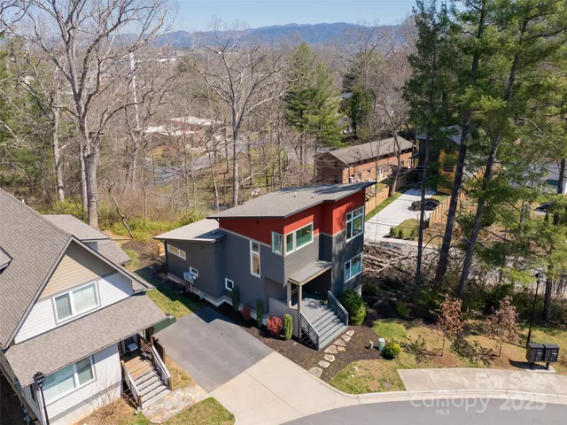 $775,000 | 7 Mauricet Lane, Asheville, NC 28806