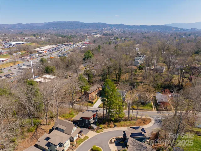 $775,000 | 7 Mauricet Lane, Asheville, NC 28806