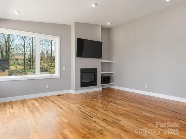 $775,000 | 7 Mauricet Lane, Asheville, NC 28806