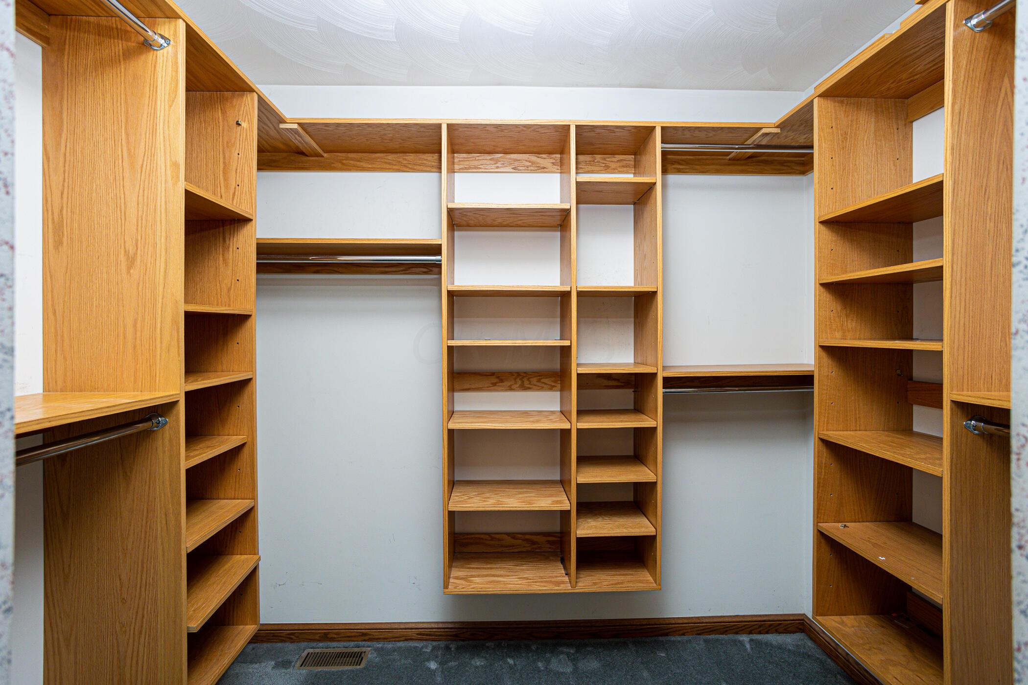 8091 Dustin Road Galena, OH 43021 - Photo 48 of 72 Huge Walk-in Closet with Shelves