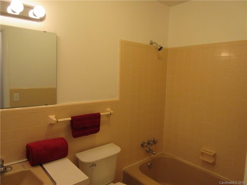 2704 Silvers Lane Albemarle, NC 28001 - Photo 11 of 17