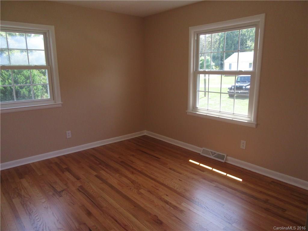 2704 Silvers Lane Albemarle, NC 28001 - Photo 12 of 17