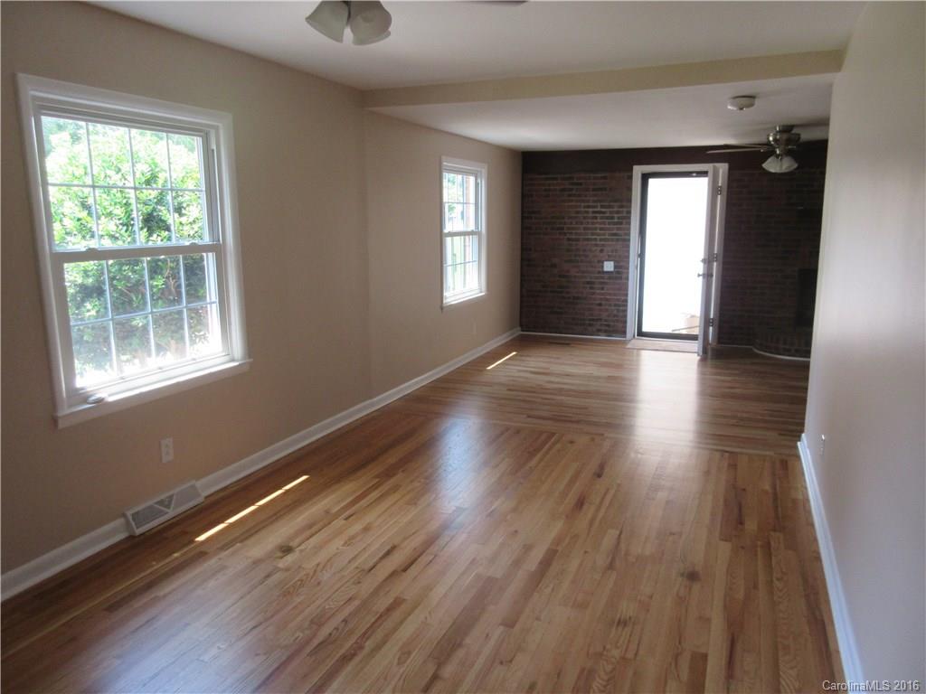 2704 Silvers Lane Albemarle, NC 28001 - Photo 5 of 17