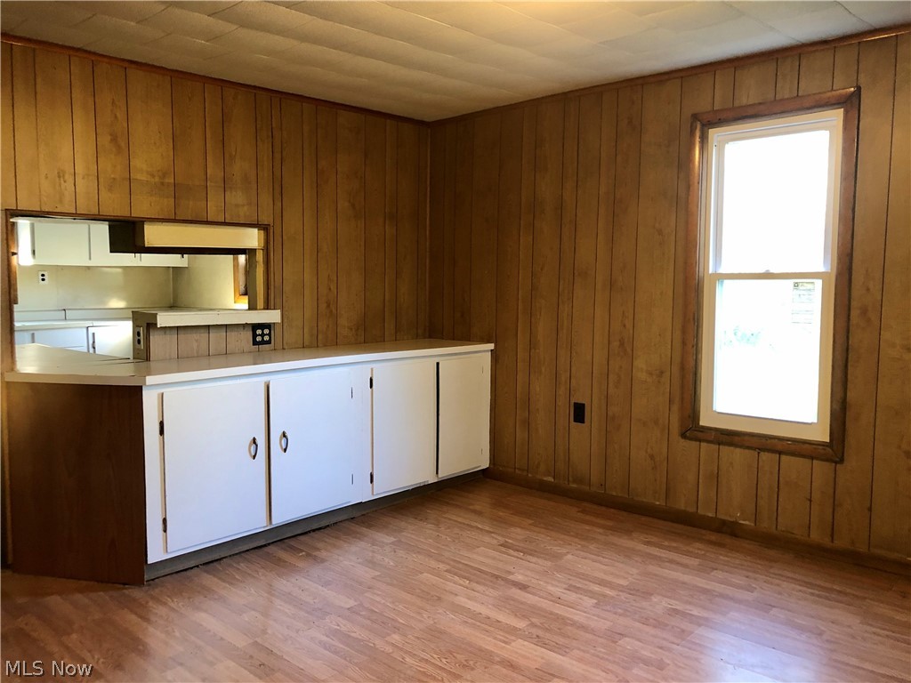 40081 Pleasant Ridge Road Graysville, OH 45734 - Photo 7 of 29 Built-in buffet with pass-through to the kitchen.
