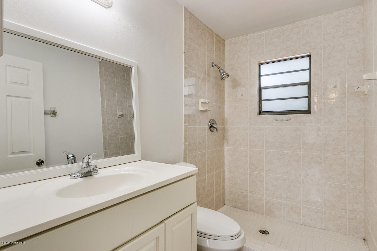 281 Riley Avenue Northeast Palm Bay, FL 32907 - Photo 11 of 15 11_281Riley0588_mls