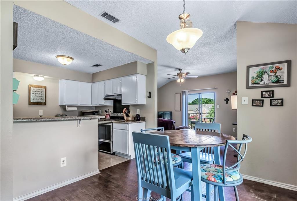 400 Fall Circle, Unit AD College Station, TX 77840 - Photo 3 of 12