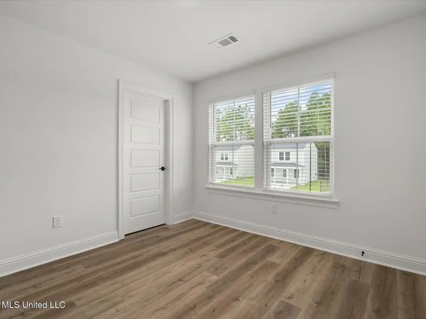 $1,500 | 14966 Rowan Oak Street, Gulfport, MS 39503