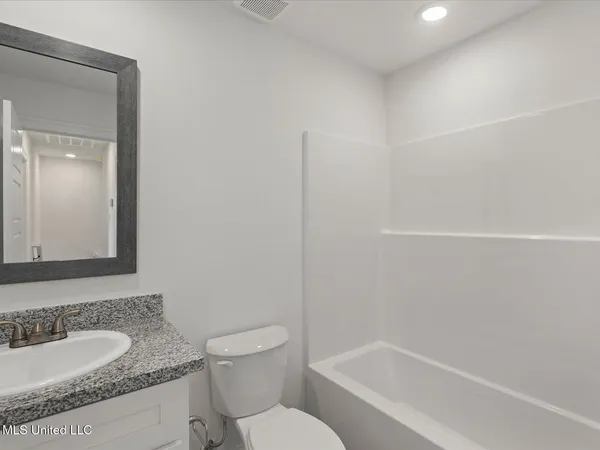 $1,500 | 14966 Rowan Oak Street, Gulfport, MS 39503