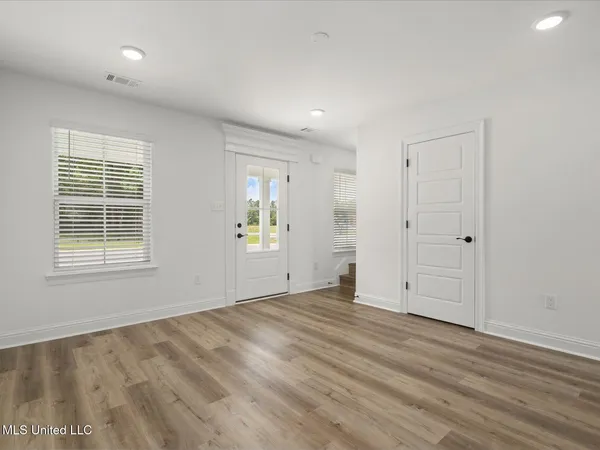 $1,500 | 14966 Rowan Oak Street, Gulfport, MS 39503