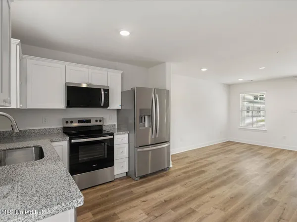 $1,500 | 14966 Rowan Oak Street, Gulfport, MS 39503