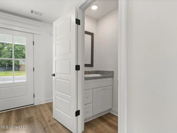 $1,500 | 14966 Rowan Oak Street, Gulfport, MS 39503