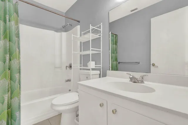 $225,000 | 4104 Northwest Cinnamon Tree Circle, Jensen Beach, FL 34957