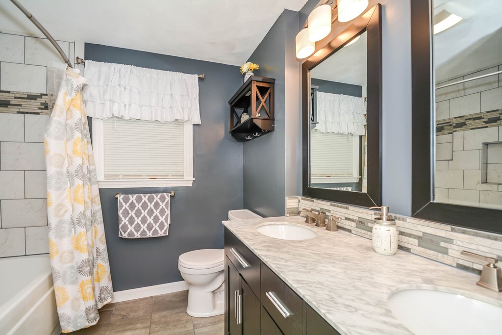 14 Ruth Avenue Dracut, MA 01826 - Photo 11 of 26 Gallery Image 11