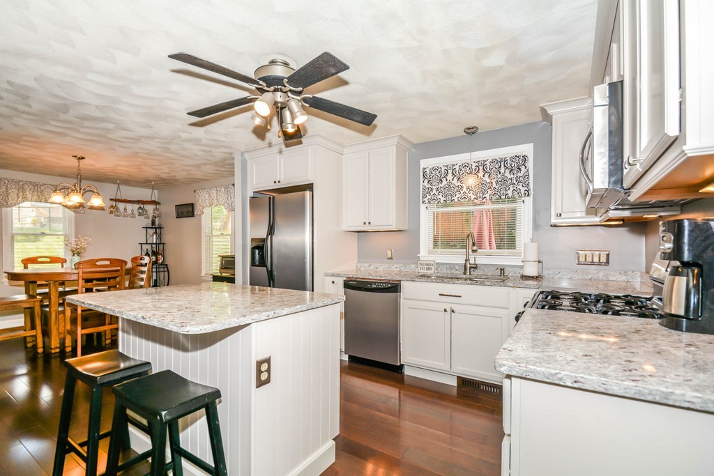 14 Ruth Avenue Dracut, MA 01826 - Photo 7 of 26 Gallery Image 7