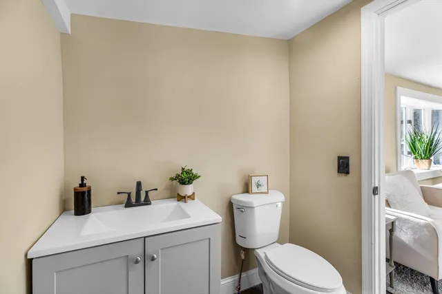 $289,900 | 70 Town Hill Road, Middlefield, MA 01235