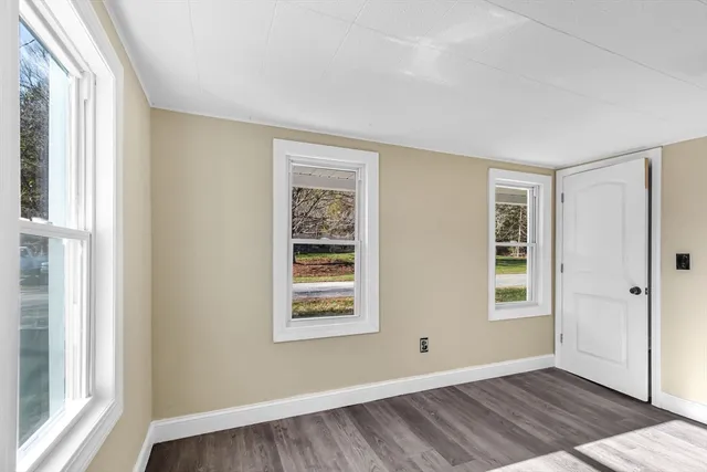 $289,900 | 70 Town Hill Road, Middlefield, MA 01235