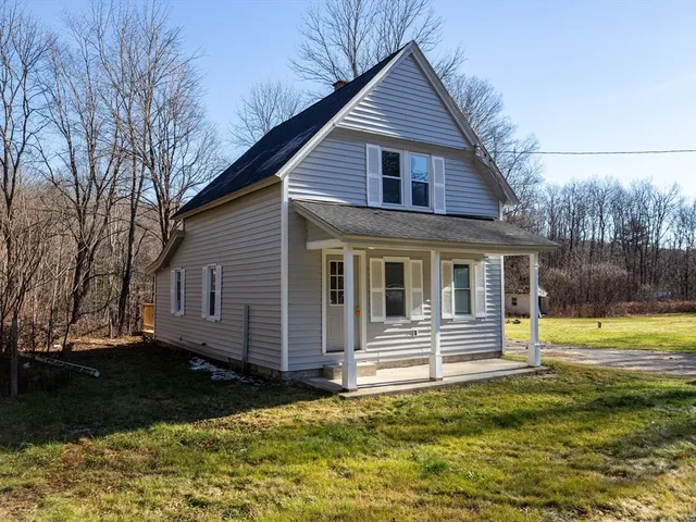 $289,900 | 70 Town Hill Road, Middlefield, MA 01235