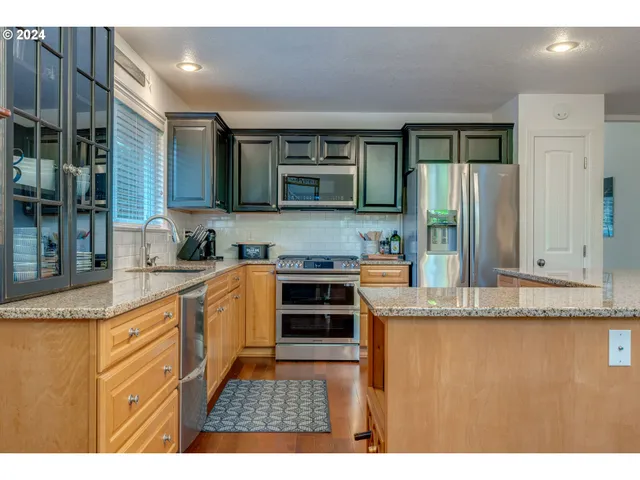 $849,000 | 1577 South Franklin Street, Seaside, OR 97138