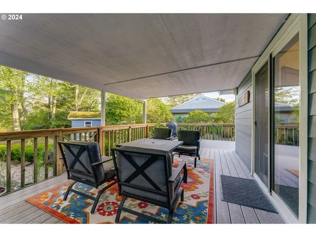 $849,000 | 1577 South Franklin Street, Seaside, OR 97138