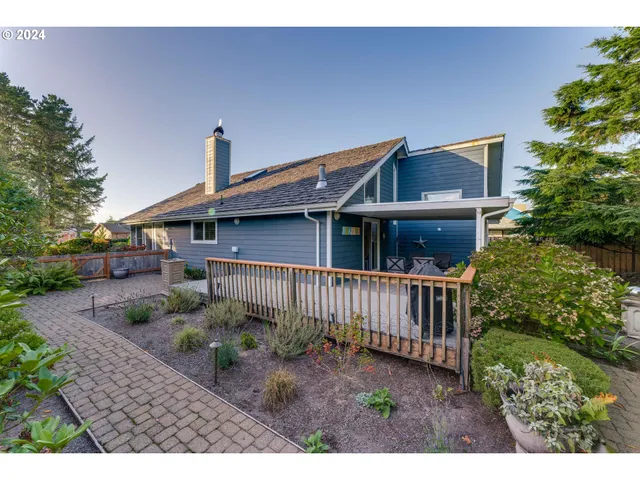 $849,000 | 1577 South Franklin Street, Seaside, OR 97138