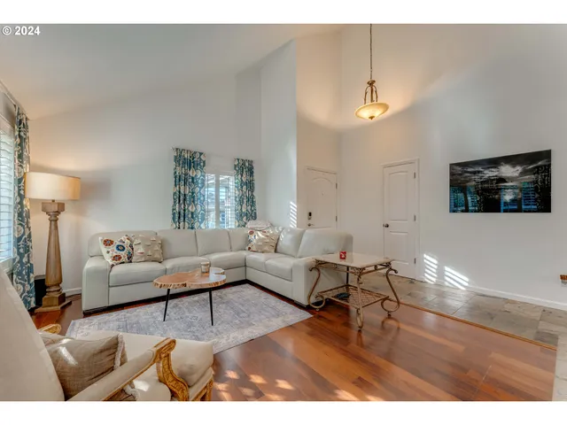 $849,000 | 1577 South Franklin Street, Seaside, OR 97138