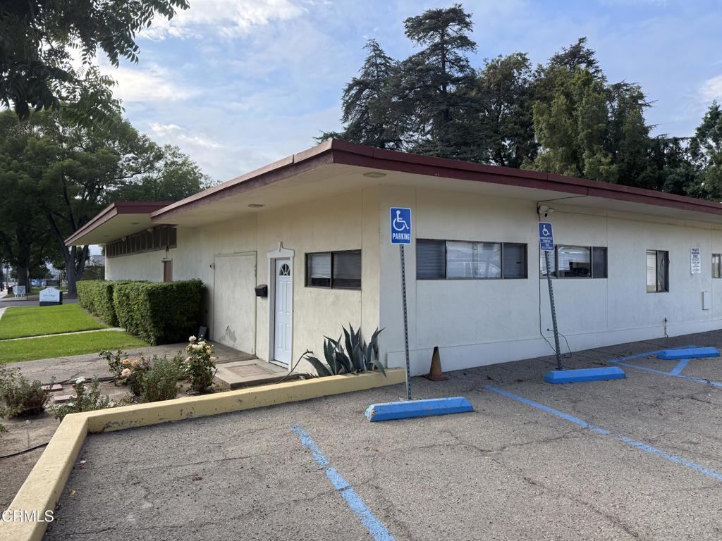 600 Central Street Fillmore, CA 93015 - Photo 12 of 13 a front view of a house with garden