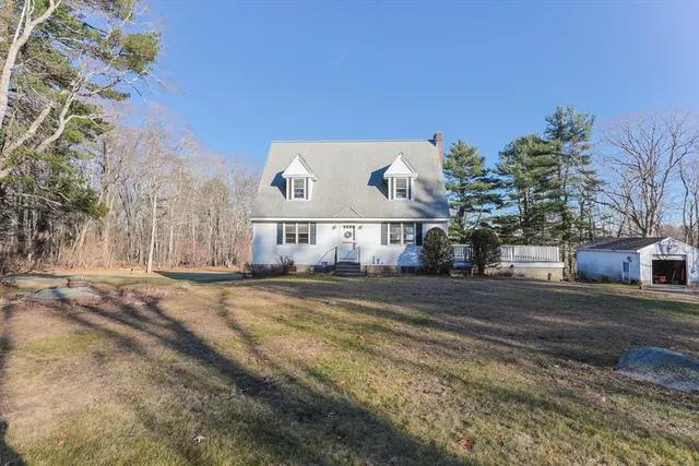 $560,000 | 127 Glenview Street, Upton, MA 01568