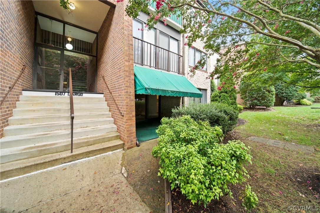 1507 Largo Road, Unit 104 Henrico, VA 23238 - Photo 1 of 42 Gallery Image 1