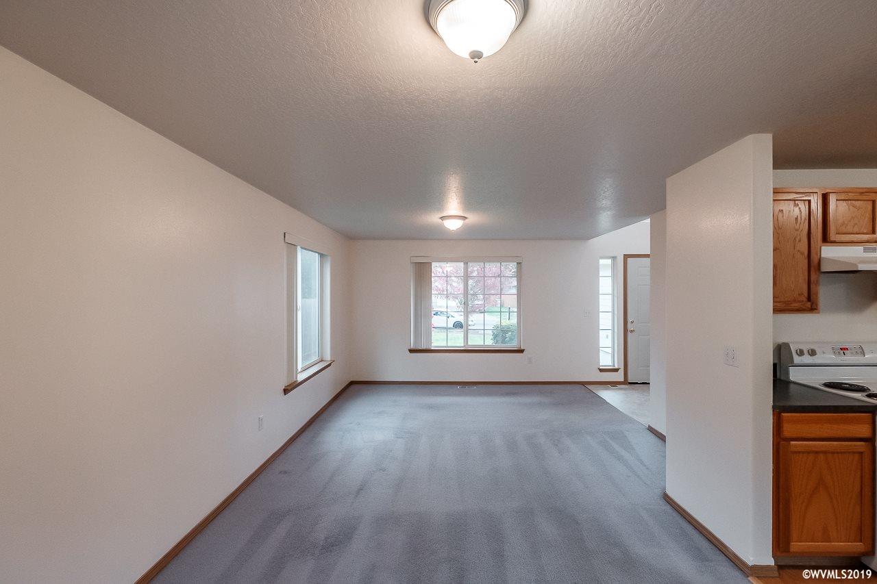 6542 Looney Lane Southwest Albany, OR 97321 - Photo 15 of 41