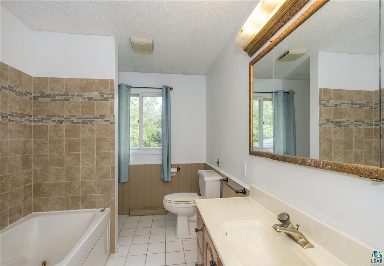 6250 East County Rd B South Range, WI 54874 - Photo 9 of 22