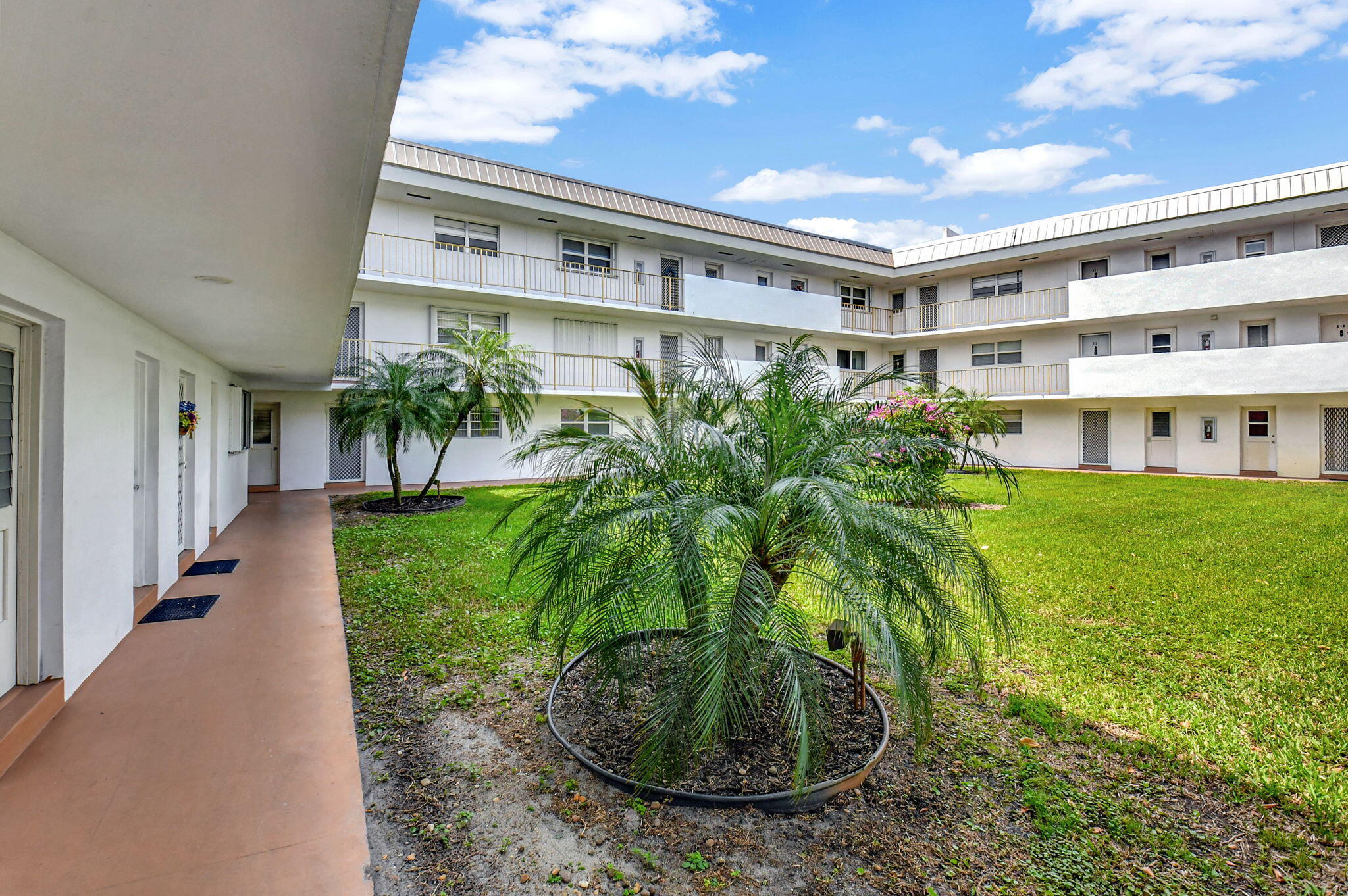 5501 Northwest 2nd Avenue, Unit 105 Boca Raton, FL 33487 - Photo 36 of 39 11-web-or-mls-DSC_2758