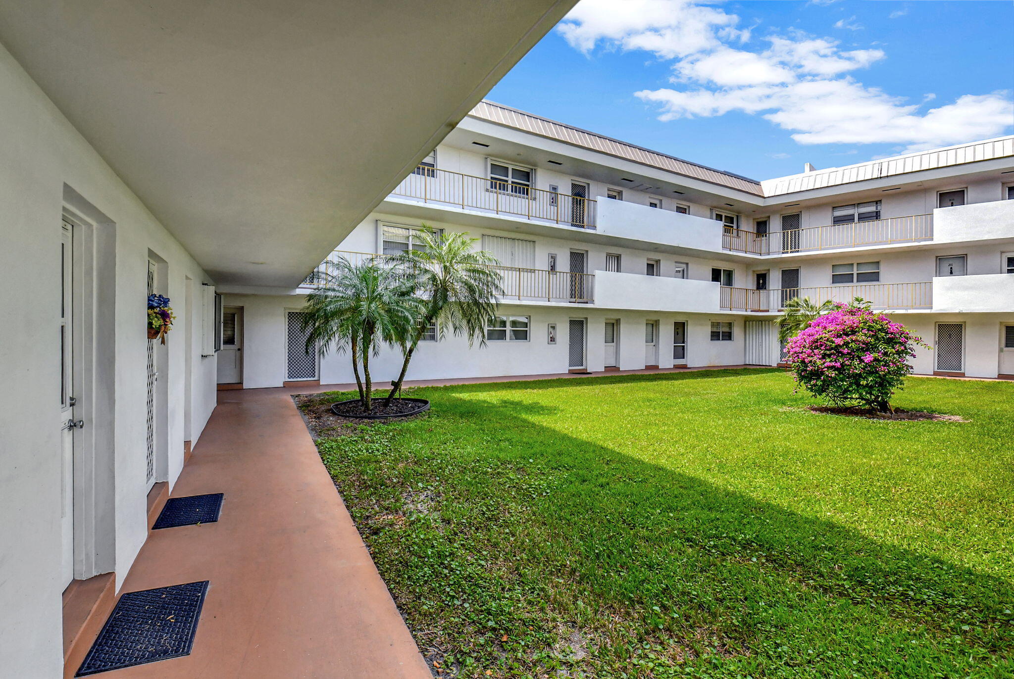 5501 Northwest 2nd Avenue, Unit 105 Boca Raton, FL 33487 - Photo 37 of 39 12-web-or-mls-DSC_2763