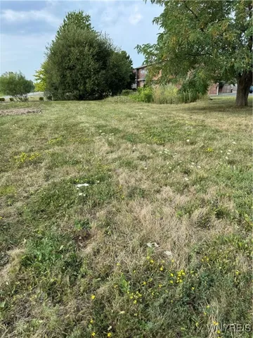 $45,000 | 6983 Plaza Drive, Wheatfield, NY 14304