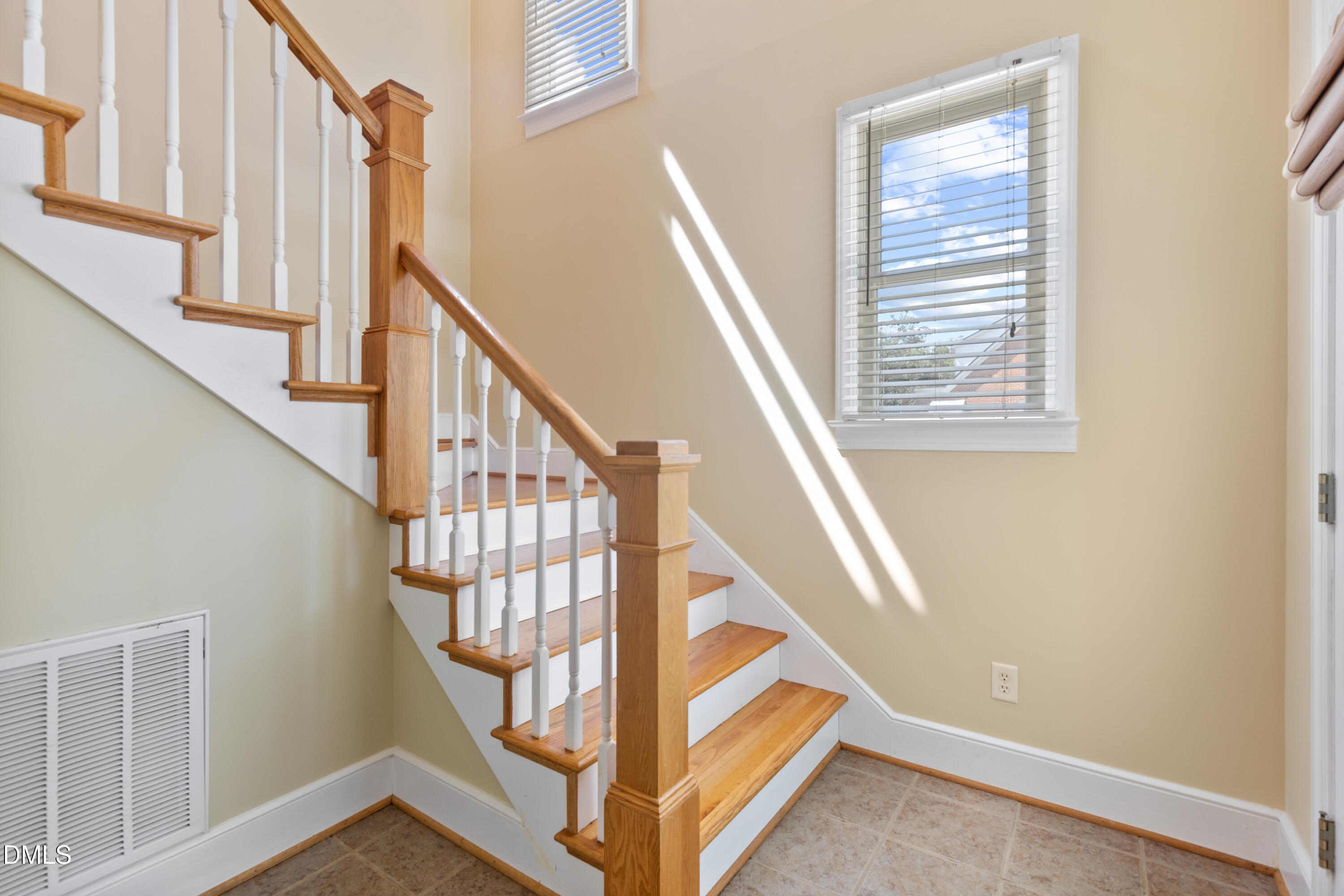 207 North Hopkins Avenue Spring Hope, NC 27882 - Photo 22 of 41 Stairway