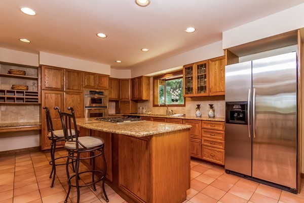 286 High Street Topsfield, MA 01983 - Photo 8 of 30 Gallery Image 8