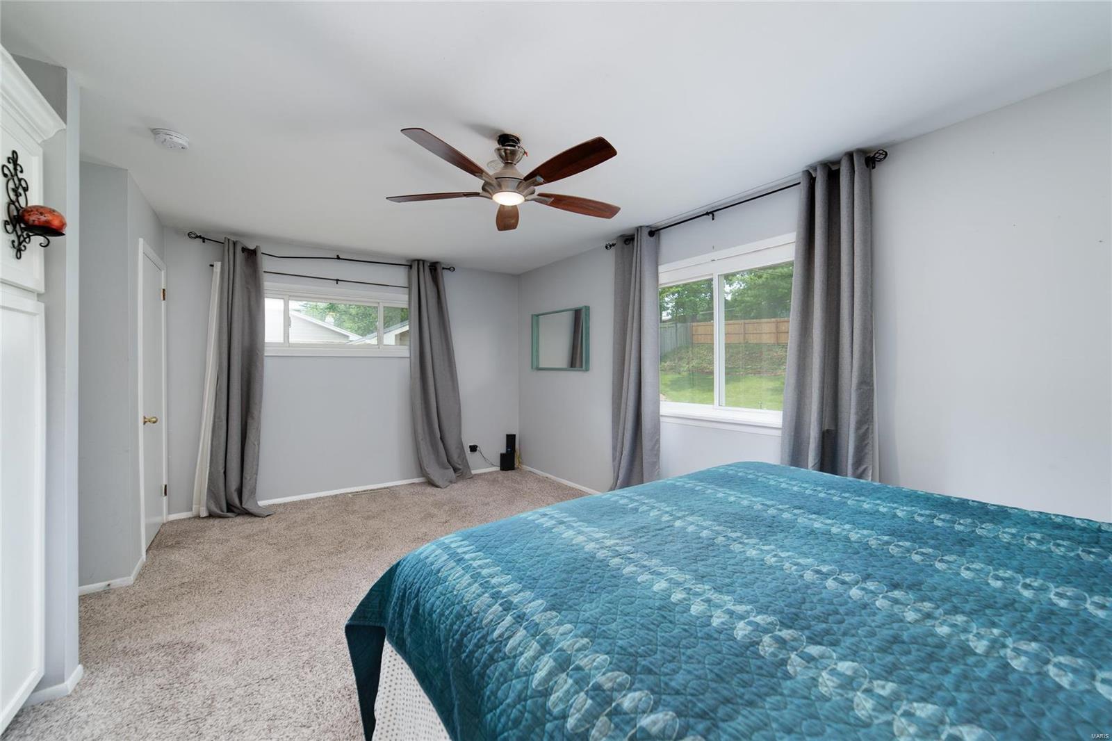 1018 Bedford Lane Ballwin, MO 63011 - Photo 15 of 37